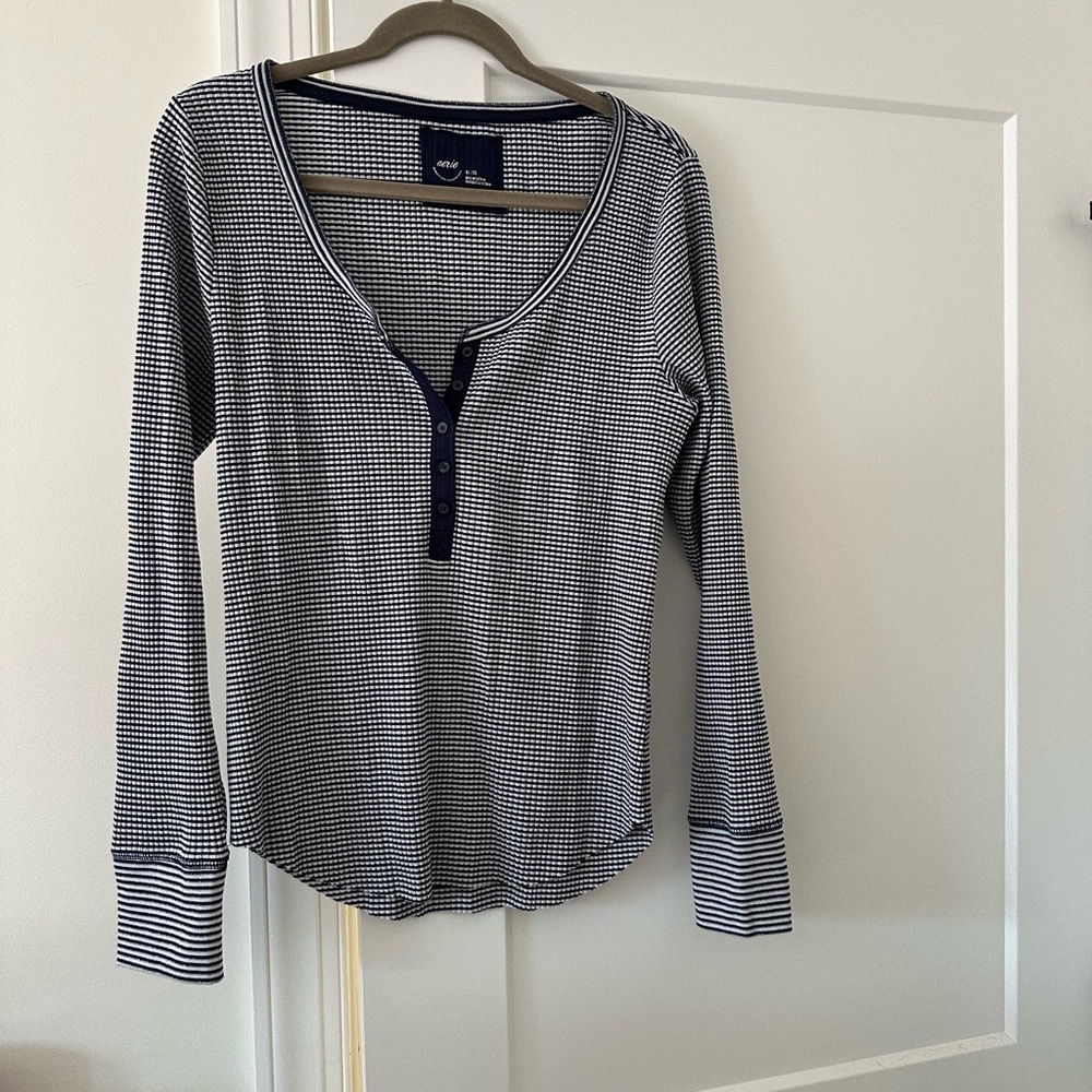 NWT Aerie Navy and White Long Sleeve Henley